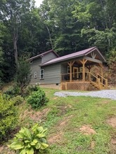 89 Camp Branch Rd in Black Mountain, NC - Building Photo - Building Photo