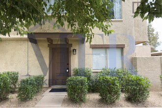 4163 N 81st St in Scottsdale, AZ - Foto de edificio - Building Photo