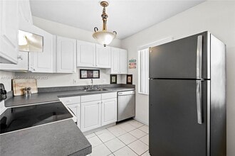 2616 NE 30th Pl-Unit -209A in Fort Lauderdale, FL - Building Photo - Building Photo
