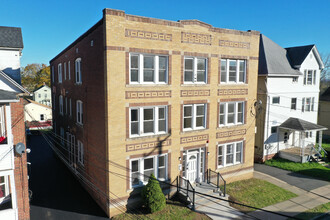 105 Clark St in New Britain, CT - Building Photo - Building Photo