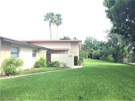 6194 Principia Dr in Ft. Myers, FL - Building Photo