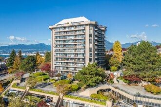 Boundary View in Burnaby, BC - Building Photo - Building Photo