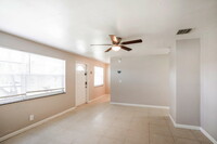 157 NE 6th St in Deerfield Beach, FL - Building Photo - Building Photo