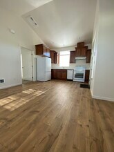 439 Wall St in North Bend, OR - Foto de edificio - Building Photo