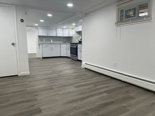 56 Rose Rd in West Nyack, NY - Building Photo - Building Photo