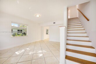 2330 SW 26th Ln in Miami, FL - Building Photo - Building Photo
