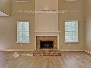 320 Birchmere Close SW in Atlanta, GA - Building Photo - Building Photo