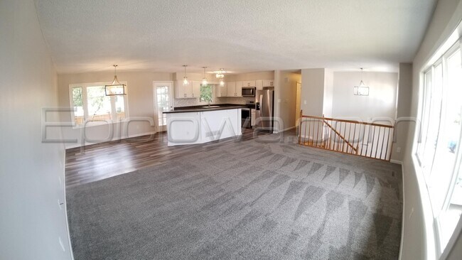 2799 27th Ave in Marion, IA - Building Photo - Building Photo