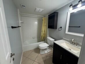 406 Marshall Ct in Fort Walton Beach, FL - Building Photo - Building Photo