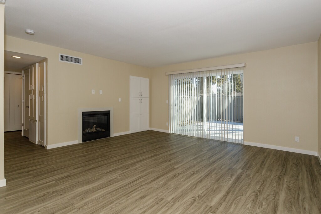 American River Commons Apartments in Sacramento, CA