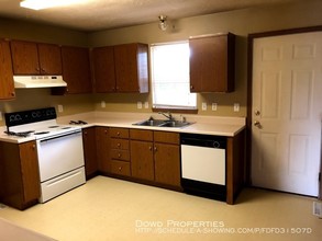 1220 Wall St-Unit -B in Normal, IL - Building Photo - Building Photo