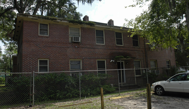 715 SW 9th St in Gainesville, FL - Building Photo - Building Photo