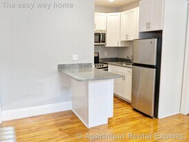 41 Ivaloo St in Somerville, MA - Building Photo