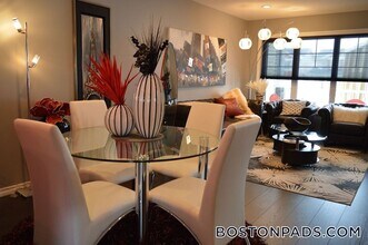 122 Dustin St in Boston, MA - Building Photo - Building Photo