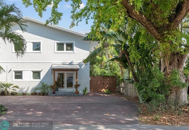 property at 1627 NE 7th St
