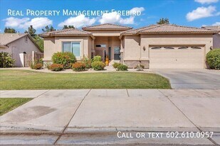 4921 S Vista Pl in Chandler, AZ - Building Photo