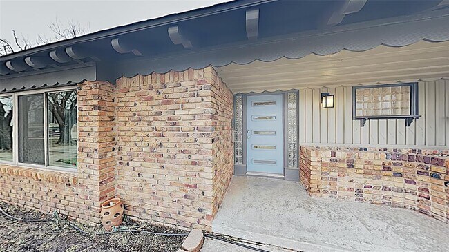 6228 N Grand Blvd in Oklahoma City, OK - Foto de edificio - Building Photo