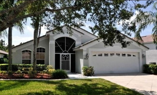 property at 562 SW Saint Martins Cv