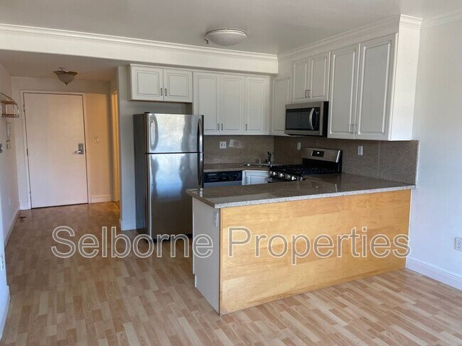 1515 14th Ave in Oakland, CA - Building Photo - Building Photo
