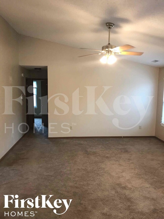 17812 Sanibel Cir in Noblesville, IN - Building Photo - Building Photo