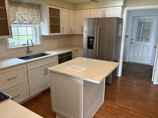 1351 Top Rd in Erie, PA - Building Photo - Building Photo