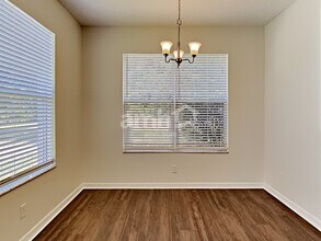 19141 Meadow Pine Dr in Tampa, FL - Building Photo - Building Photo