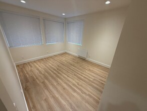 849 Spring St in Friday Harbor, WA - Building Photo - Building Photo