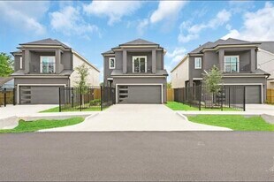 4614 Redbud St in Houston, TX - Building Photo