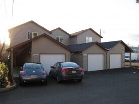 3462 Alder Alley in Eugene, OR - Building Photo