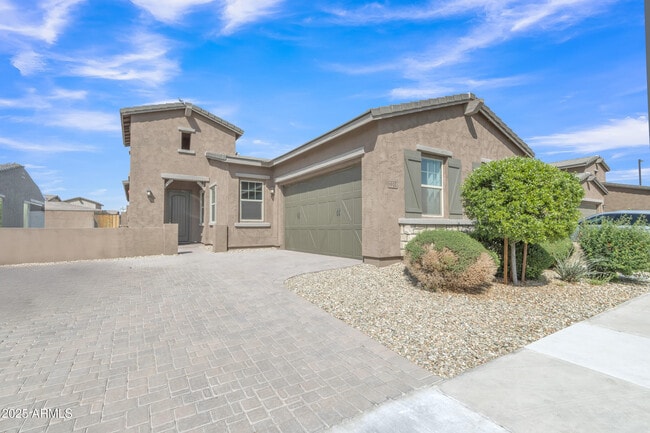 property at 1900 N 140th Dr
