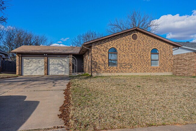property at 4721 SE 50th St