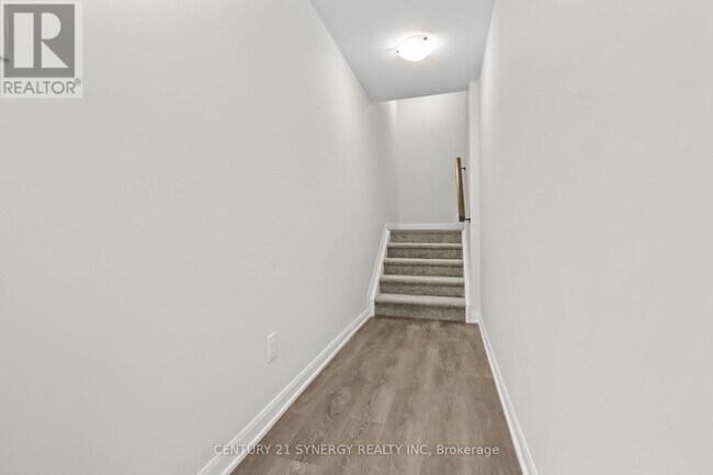 1302 Creekway Private in Ottawa, ON - Building Photo - Building Photo