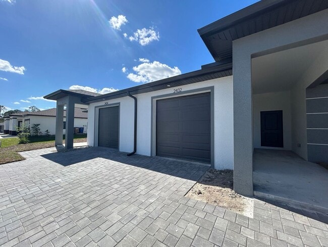 property at 2434 Quentin Ave S