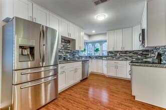 10014 Silver Creek Rd in Dallas, TX - Building Photo - Building Photo