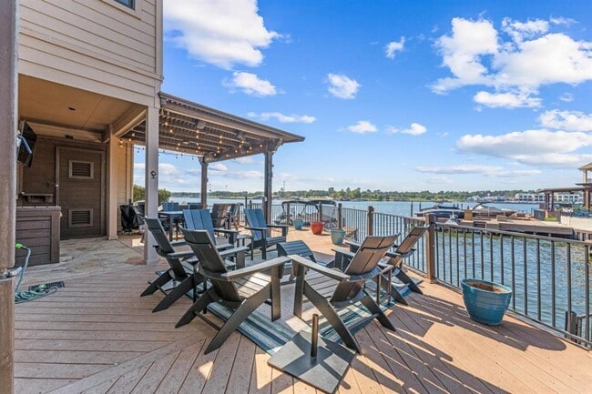 property at 335 Old Aqua Landing E