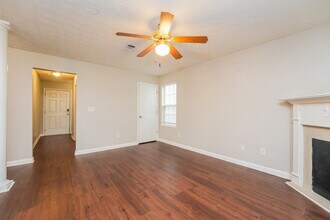 4085 Mission Way in Mcdonough, GA - Foto de edificio - Building Photo