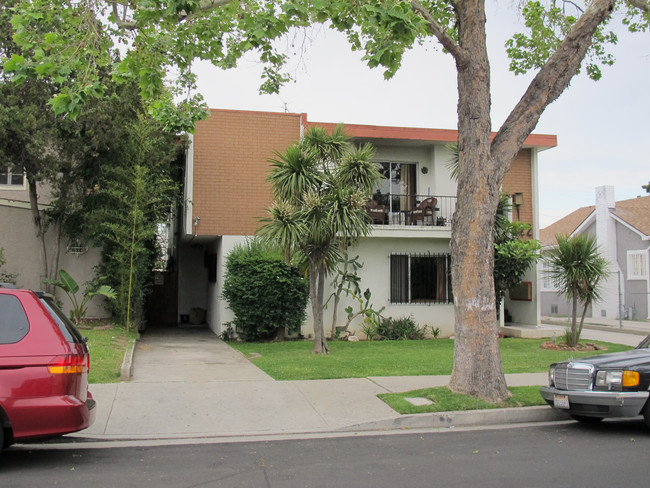 4522 St Charles Pl in Los Angeles, CA - Building Photo - Building Photo