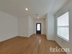 1911 Ballesteros St in Crosby, TX - Building Photo - Building Photo