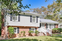 2103 Briarcliff Dr in High Point, NC - Building Photo - Building Photo