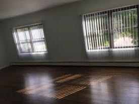 7632 S Stewart Ave, Unit 3D in Chicago, IL - Building Photo