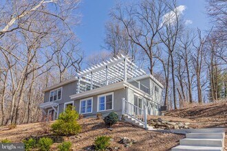 422 Spackmans Ln in Exton, PA - Building Photo - Building Photo