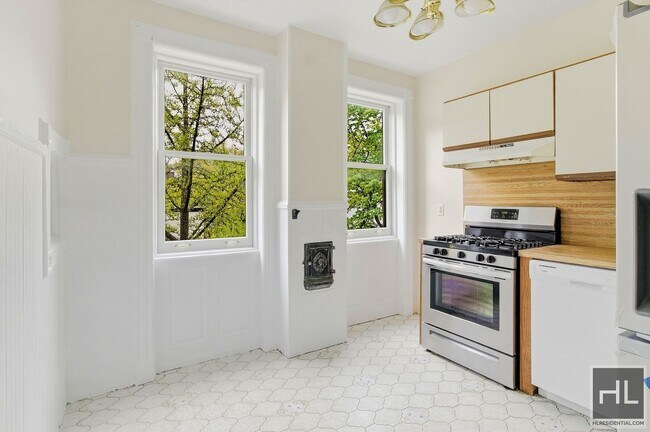 Willow Street, Unit 4 in Brooklyn, NY - Foto de edificio - Building Photo