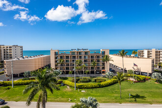 Dolphin Way of Hickory Point in Bonita Springs, FL - Building Photo - Building Photo