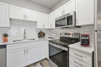 ARIUM Crowntree Lakes in Orlando, FL - Foto de edificio - Building Photo