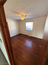 1378 Cayuga Ave in Akron, OH - Building Photo - Building Photo