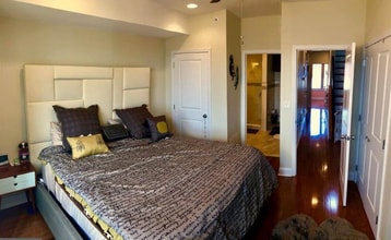 1621 Carpenter St, Unit Top Floors in Philadelphia, PA - Building Photo - Building Photo