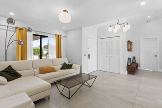 11486 Sanderling Dr in Wellington, FL - Building Photo - Building Photo
