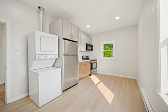 931 E Woodlawn St in Philadelphia, PA - Building Photo - Building Photo