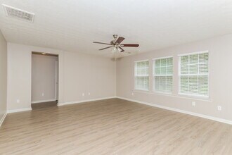 5716 Sable Way in Atlanta, GA - Building Photo - Building Photo