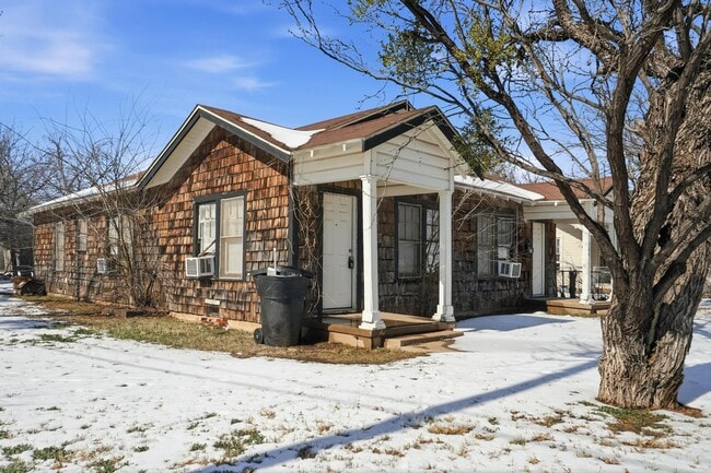 702 Grape St in Abilene, TX - Building Photo - Building Photo